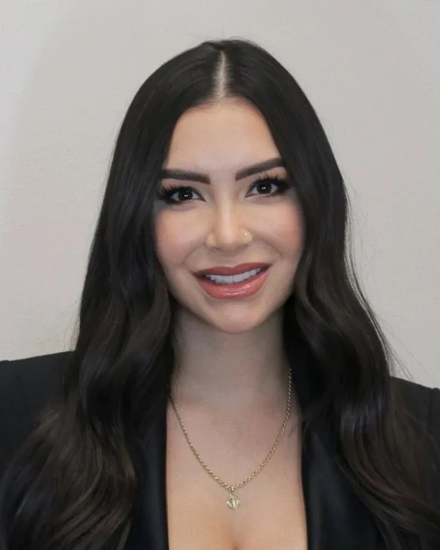 Chelsee Pengson, Directora de la Clínica en Redefyn Aesthetics